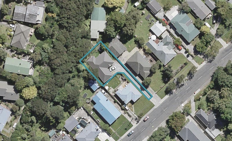10A Pinehaven Road, Pinehaven, Upper Hutt - Carousel 1