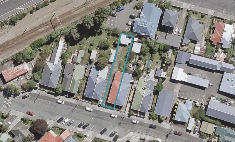 53 Riddlers Crescent, Petone, Lower Hutt - Carousel 1