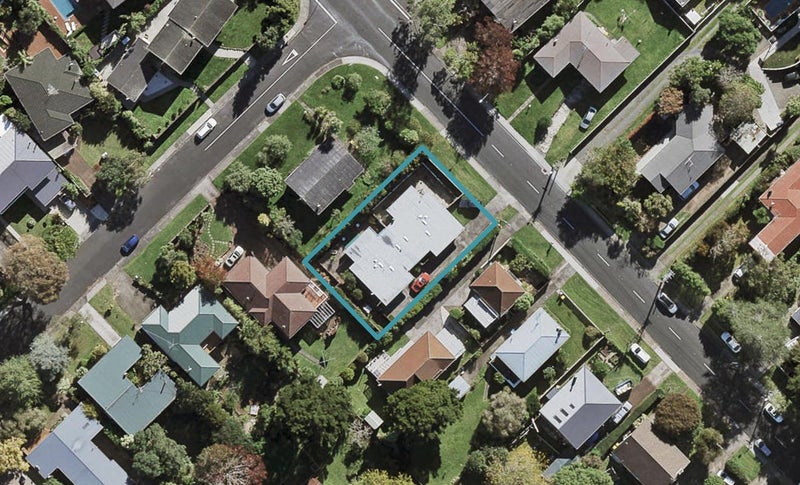 2/74 Hillcrest Avenue, Hillcrest, Auckland - Carousel 1