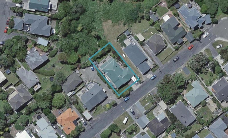19 Raumati Terrace, Khandallah, Wellington - Carousel 1