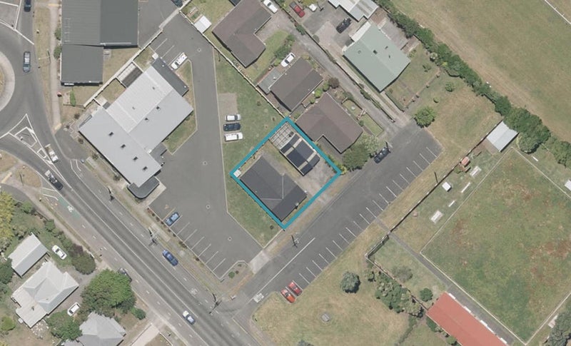 1 Handley Street, Gonville, Whanganui - Carousel 1
