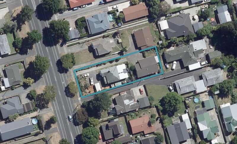 110 Galloway Street, Hamilton East, Hamilton - Carousel 1