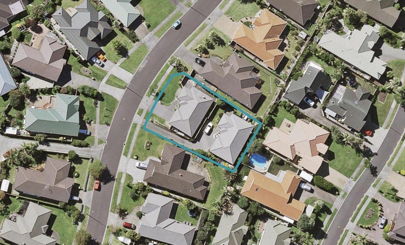 1/16 Glanworth Place, Dannemora, Auckland - Carousel 1