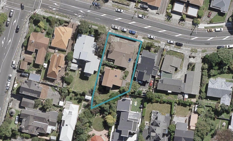 42A Kings Crescent, Hutt Central, Lower Hutt - Carousel 1
