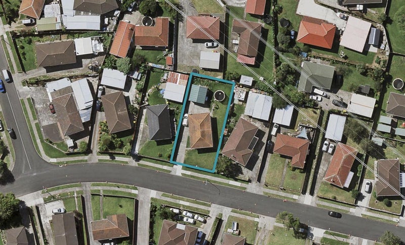 56 Israel Avenue, Clover Park, Auckland - Carousel 1