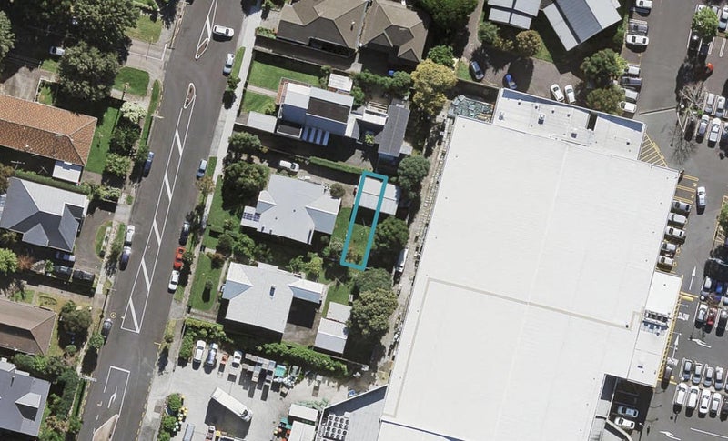 7/13 Crown Street, Royal Oak, Auckland - Carousel 1
