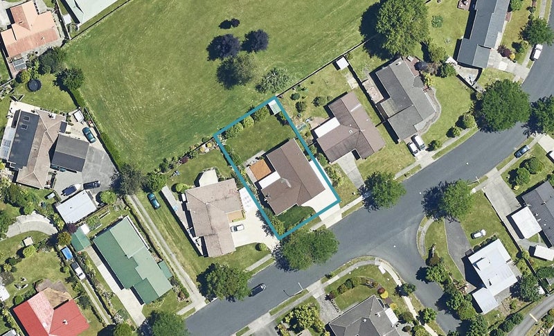 24 Hodgkins Street, Pukehangi, Rotorua - Carousel 1