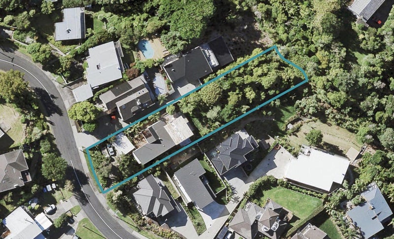 30 Montgomery Crescent, Cockle Bay, Auckland - Carousel 1