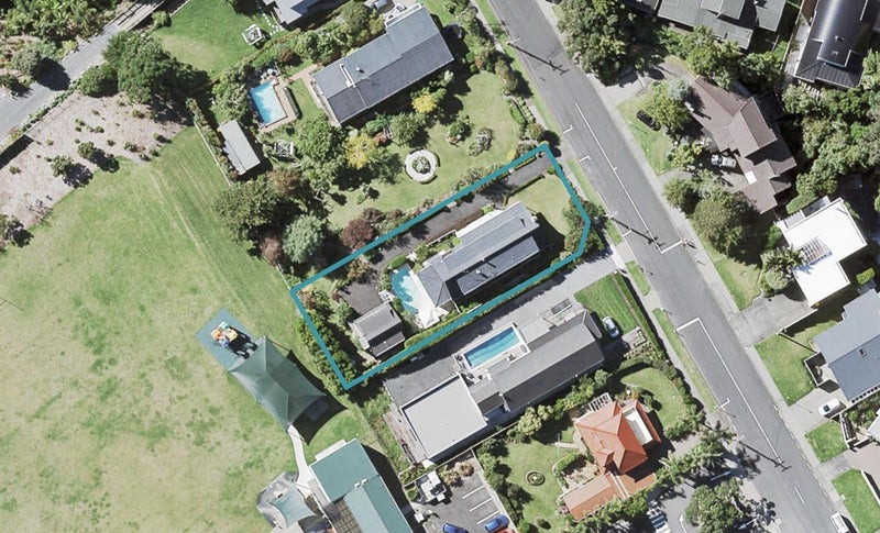 146 Mellons Bay Road, Mellons Bay, Auckland - Carousel 1