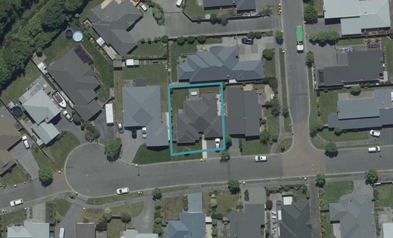 8 Maurice Stanton Place, Shirley, Christchurch - Carousel 1