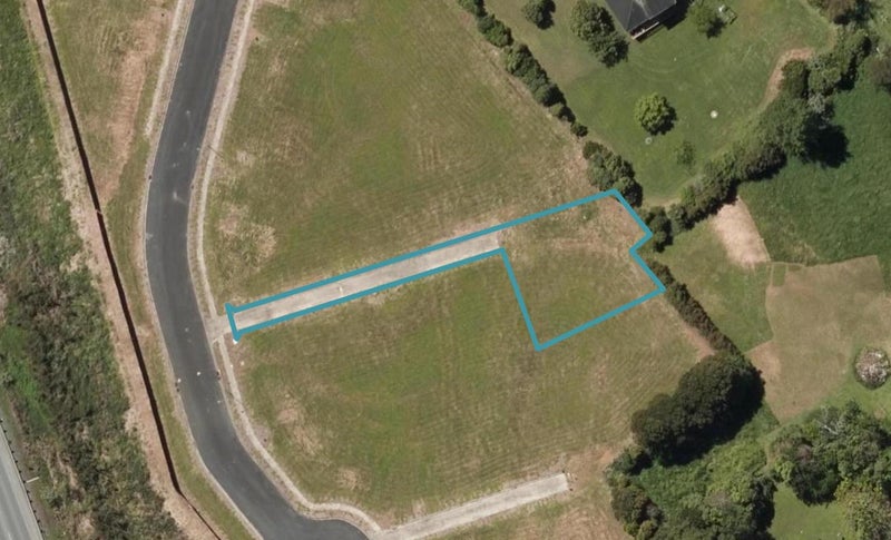 31 Pearce Drive, Te Kamo, Whangārei - Carousel 1
