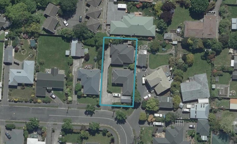 2/18 Rossiter Avenue, Redwood, Christchurch - Carousel 1