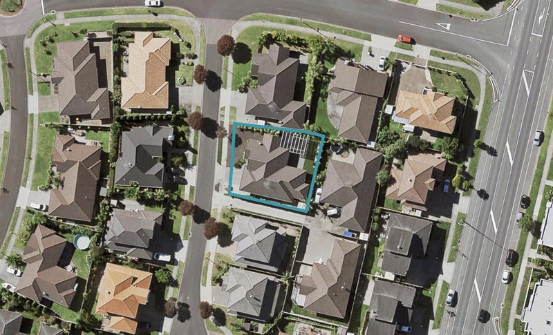 4 Finbar Close, Flat Bush, Auckland - Carousel 1