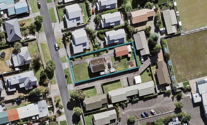 19 Highbury Street, Avondale, Auckland - Carousel 1