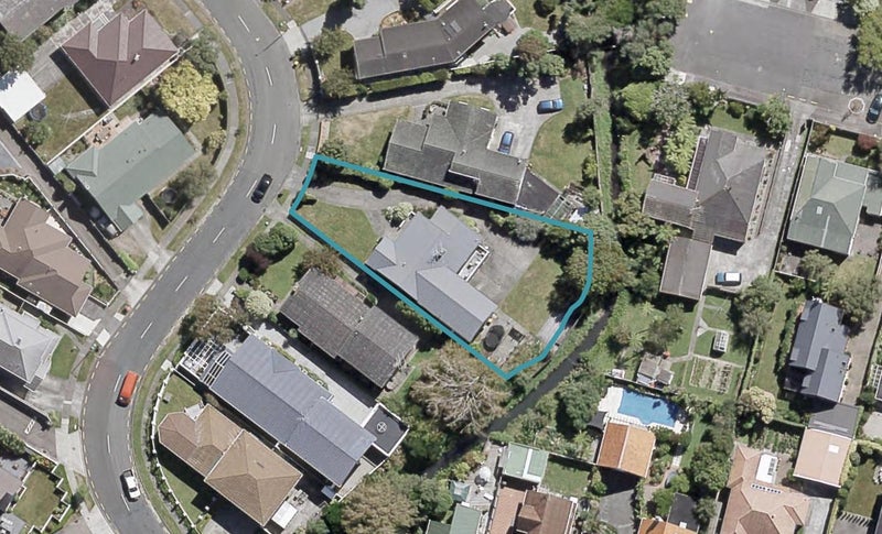 28 Wai-Iti Crescent, Woburn, Lower Hutt - Carousel 1