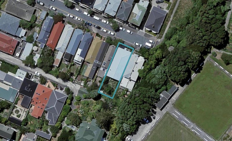 134 Elizabeth Street, Mount Victoria, Wellington - Carousel 1