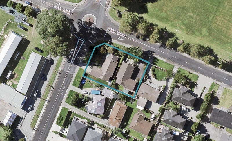 1/116 Wellington Street, Howick, Auckland - Carousel 1