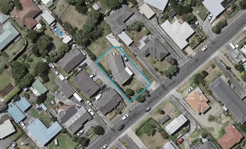 19 Michael Road, Paraparaumu Beach, Paraparaumu - Carousel 1