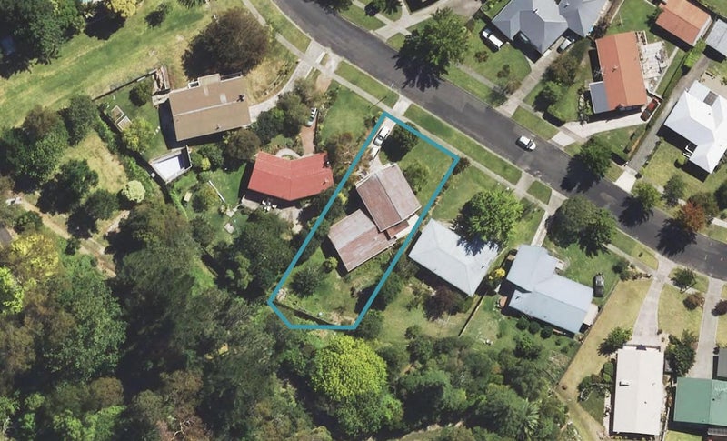 11 Seddon Crescent, Whataupoko, Gisborne - Carousel 1