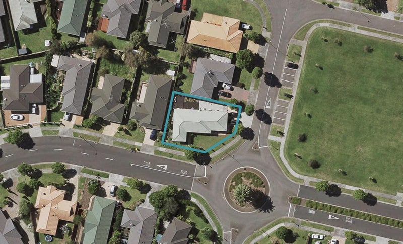 2 Farmdale Court, Flat Bush, Auckland - Carousel 1