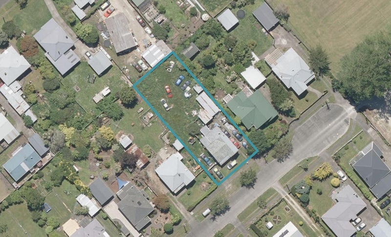 19 Falkland Street, Whanganui East, Whanganui - Carousel 1