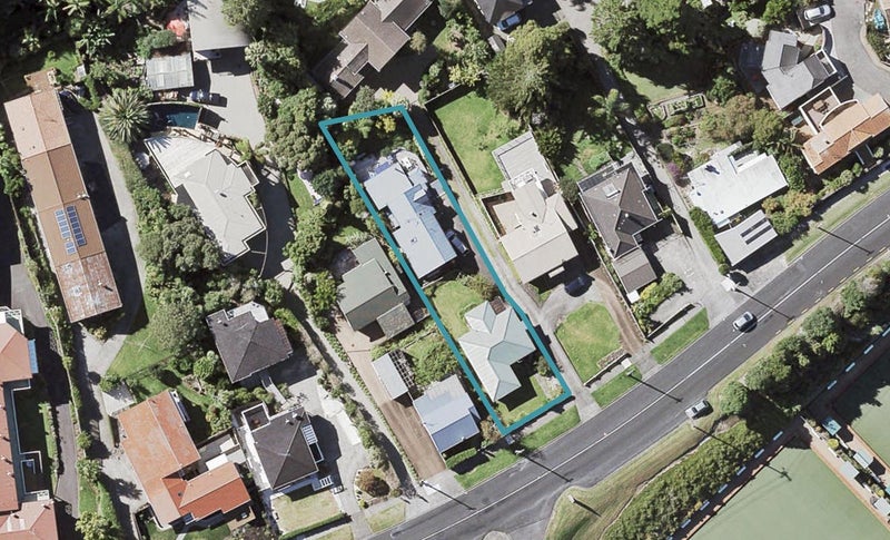 34B Selwyn Road, Cockle Bay, Auckland - Carousel 1