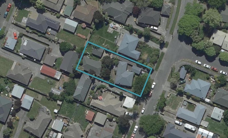 1/5 Pinehurst Crescent, Russley, Christchurch - Carousel 1