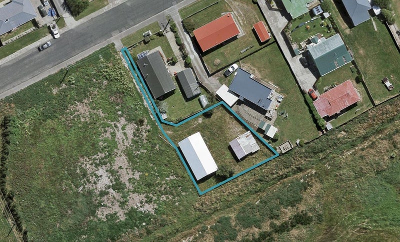 11 Hyde Street, Clifton, Invercargill - Carousel 1