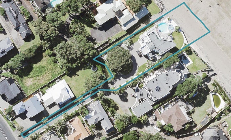 313 Beach Road, Campbells Bay, Auckland - Carousel 1