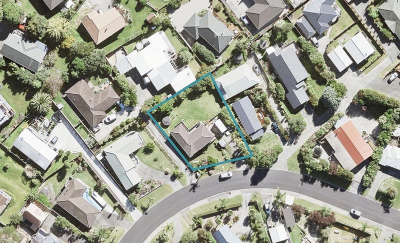 15 Jean Place, Stanmore Bay, Whangaparaoa - Carousel 1