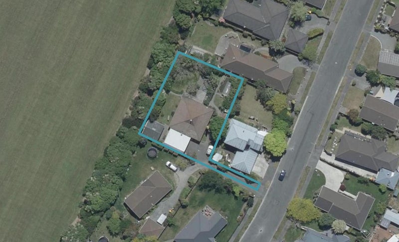 27B Radiata Avenue, Parklands, Christchurch - Carousel 1