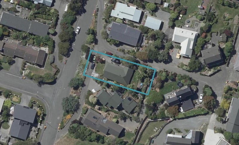 218 Cannon Hill Crescent, Mount Pleasant, Christchurch - Carousel 1