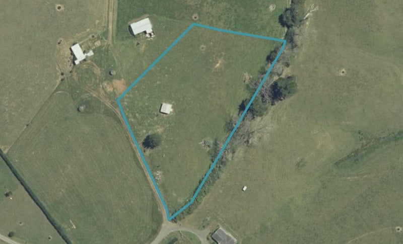 147 Okowhao Road - Carousel 1