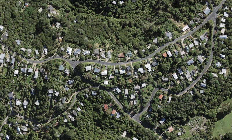 9 Hauraki Road, Oneroa, Waiheke Island - Carousel 1