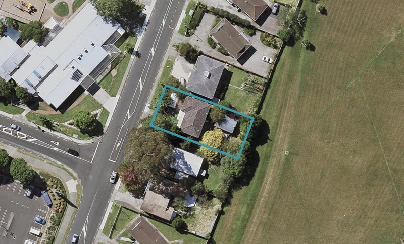 101 Sunnynook Road, Forrest Hill, Auckland - Carousel 1