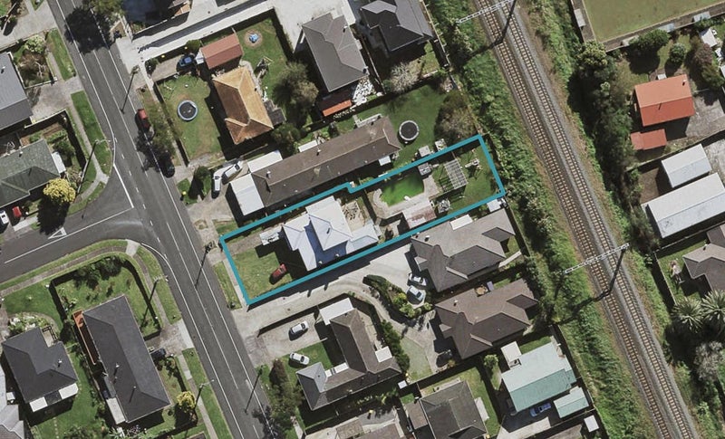 44 Kenderdine Road, Papatoetoe, Auckland - Carousel 1