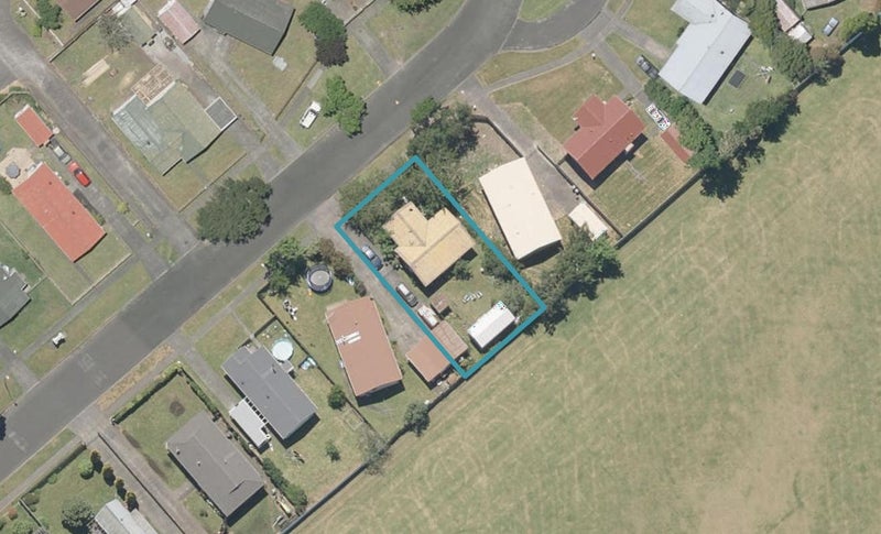 44 Wembley Place, Whanganui East, Whanganui - Carousel 1