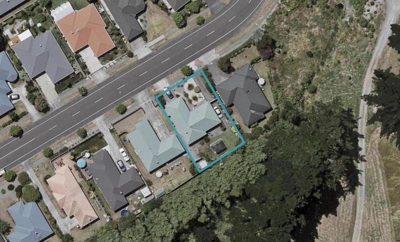 66 Weggery Drive, Waikanae Beach, Waikanae - Carousel 1