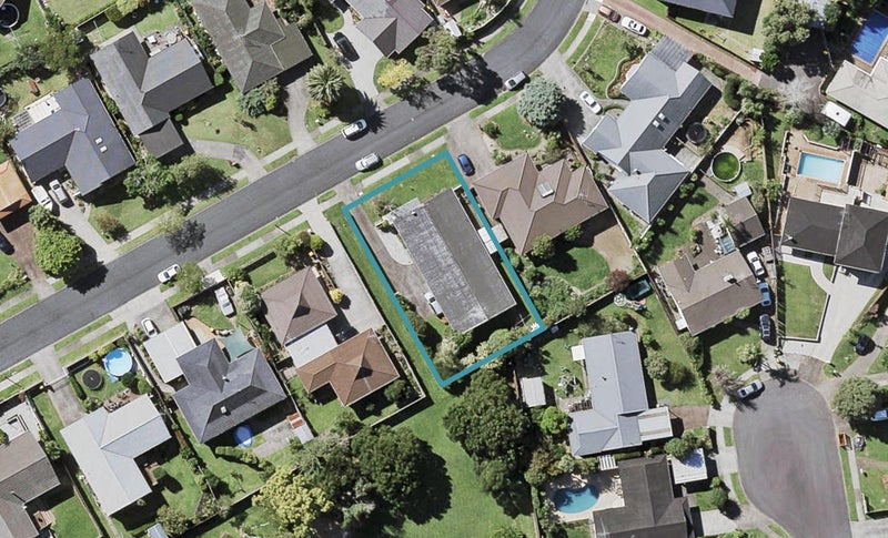 2/19 Serrita Avenue, Sunnyhills, Auckland - Carousel 1