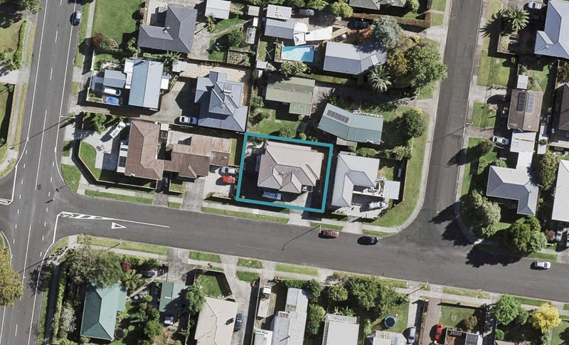 4A Greers Road, Weymouth, Auckland - Carousel 1