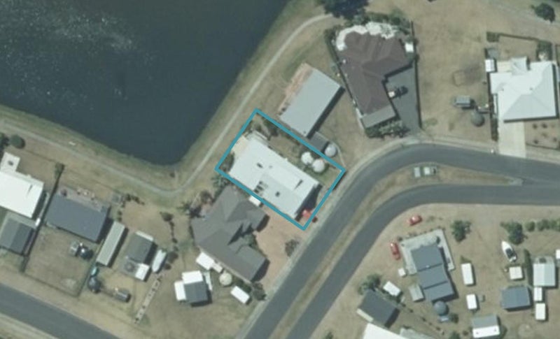 36 Motukorure Parade, Cooks Beach, Whitianga - Carousel 1