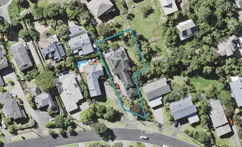 15 Penzance Road, Mairangi Bay, Auckland - Carousel 1