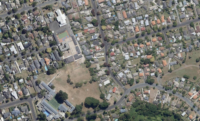 21 Haultain Street, Fairfield, Hamilton - Carousel 1