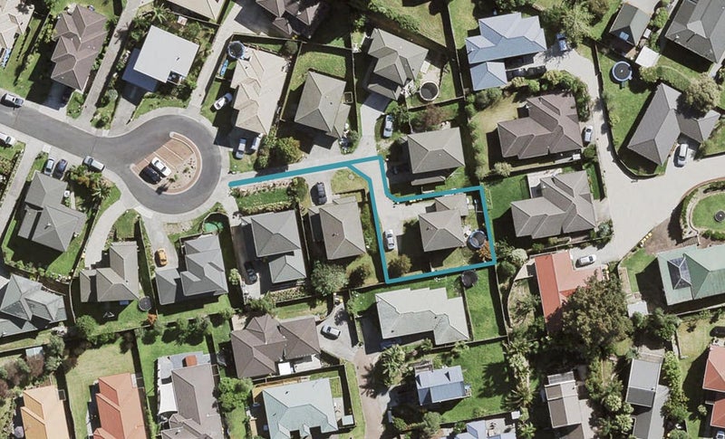 19 Vanhest Way, Ranui, Auckland - Carousel 1