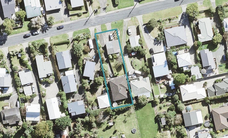 33 Holiday Road, Stanmore Bay, Whangaparaoa - Carousel 1