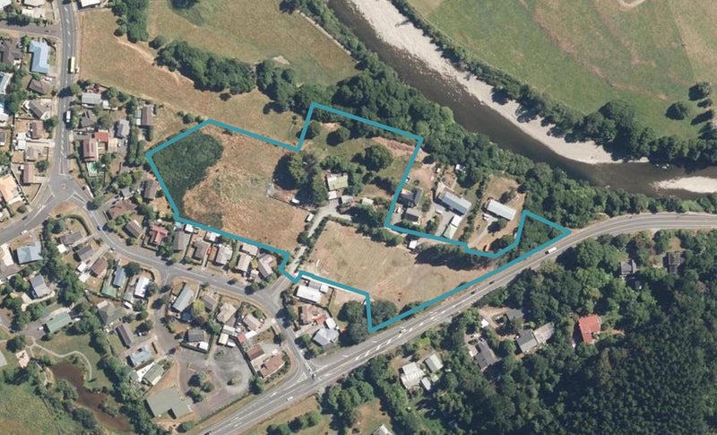 3 Ruby Grove, Birchville, Upper Hutt - Carousel 1