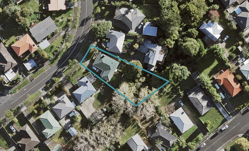 58 Rosamund Avenue, New Windsor, Auckland - Carousel 1