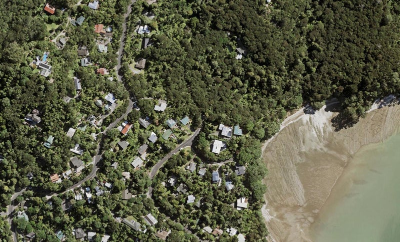 136 Wood Bay Road, Titirangi, Auckland - Carousel 1