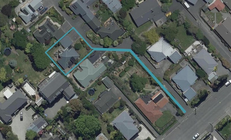 7 Royal Elm Lane, Bryndwr, Christchurch - Carousel 1