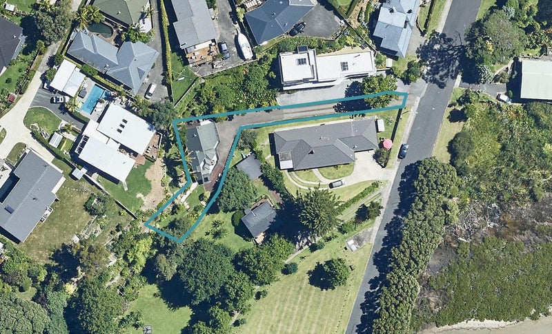 11 Bay Street, Matua, Tauranga - Carousel 1
